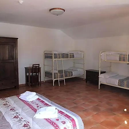 Casa Guigas فندق